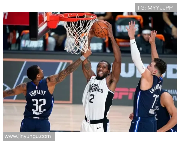 一人对抗三敌的精彩逆转时刻揭秘VALORANT游戏策略分析 一人对抗三敌的精彩逆转时刻揭秘VALORANT游戏策略分析